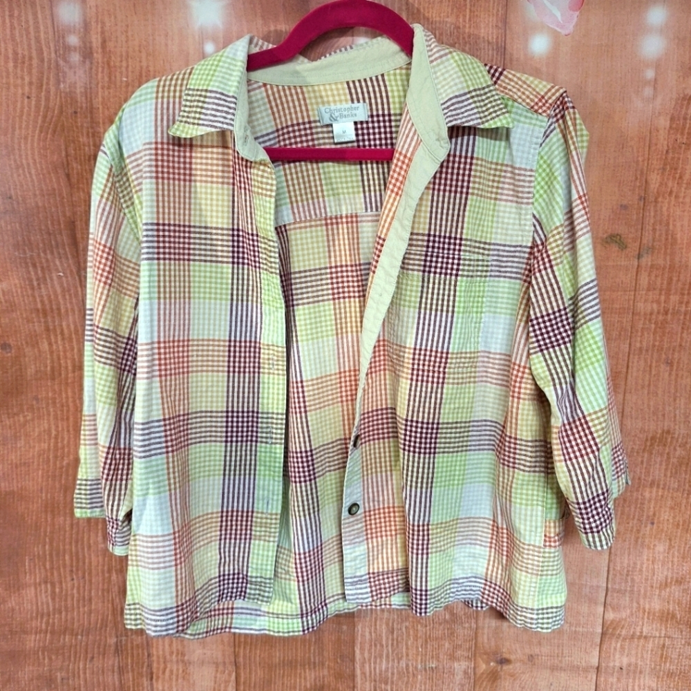 CHRISTOPHER AND BANKS SIZE MEDIUM PLAID BUTTON DOWN TOP